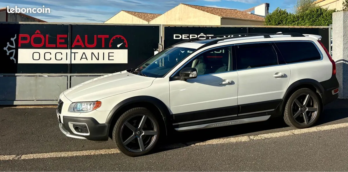 Volvo Xc70 2012 photo 2