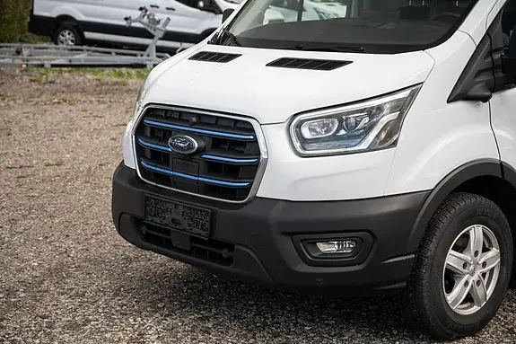 Ford Transit 2022 photo 3