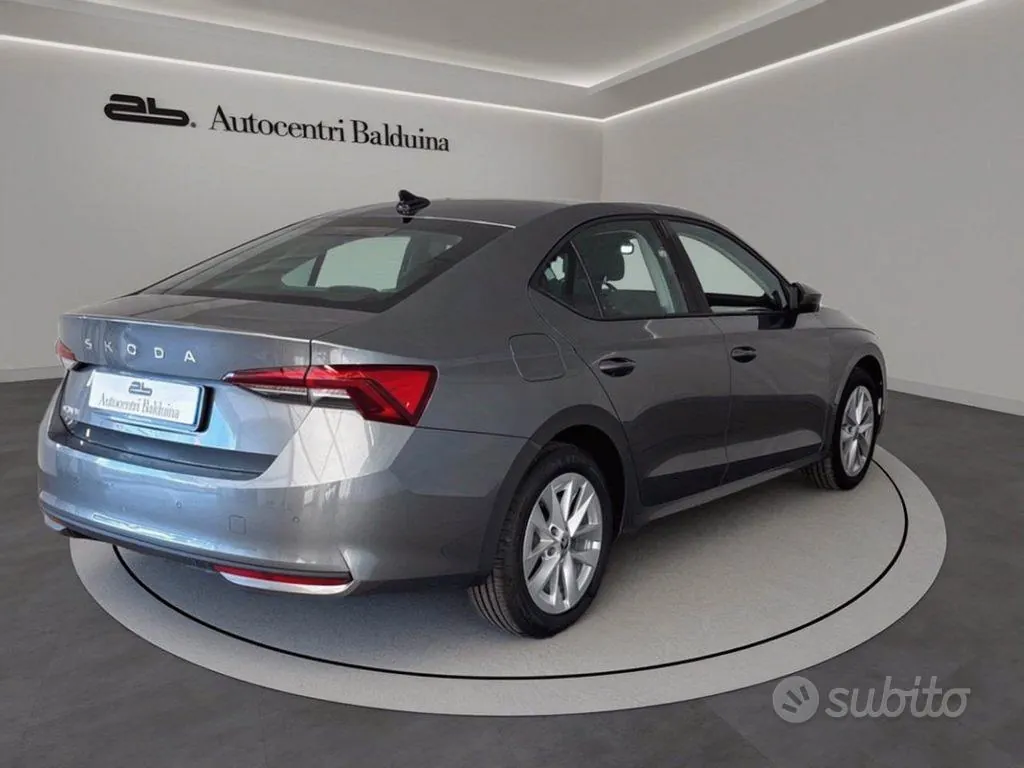 Skoda Octavia 2024 photo 3