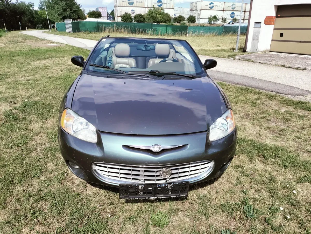 Chrysler Sebring 2002 photo 2