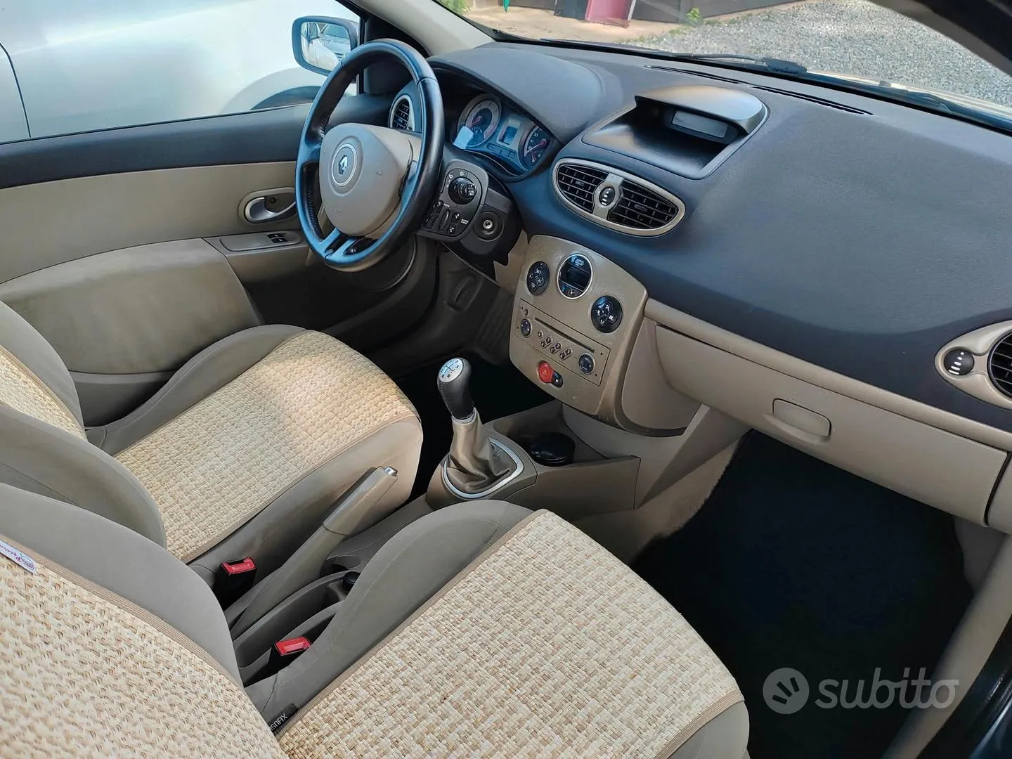 Renault Clio 2006 photo 5
