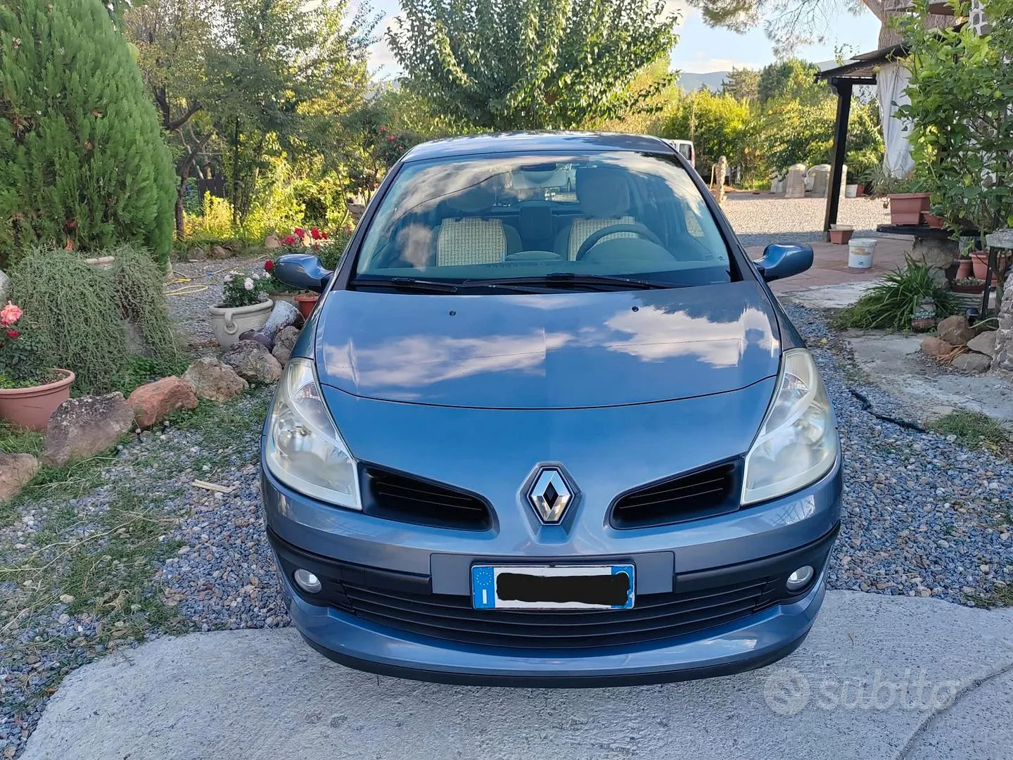 Renault Clio 2006 photo 4