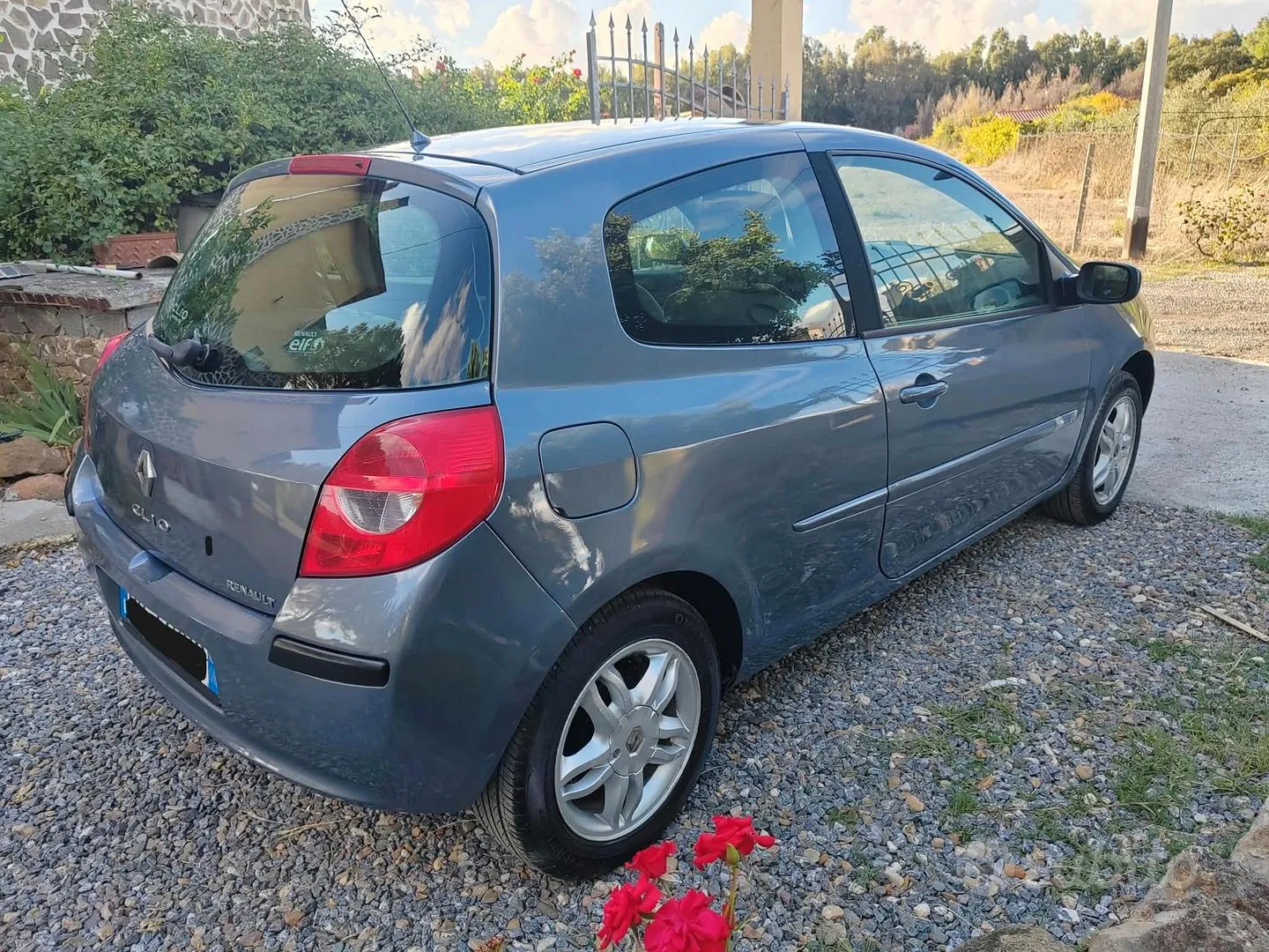 Renault Clio 2006 photo 3