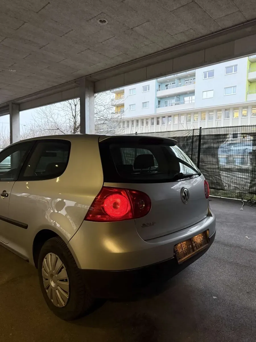 Volkswagen Golf 2005 photo 3