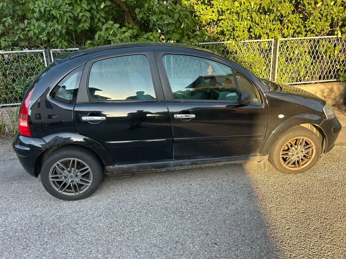 Citroen C3 2004 photo 2