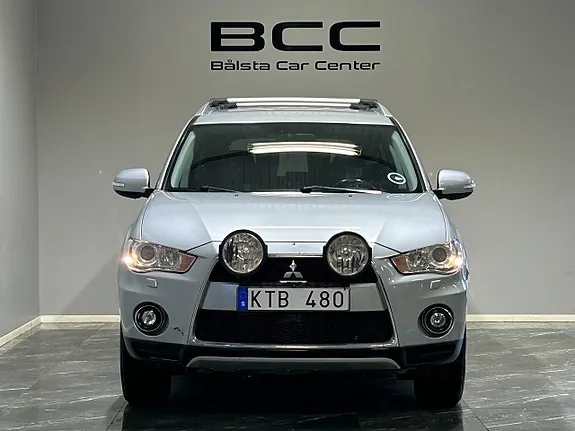 Mitsubishi Outlander 2010 photo 2
