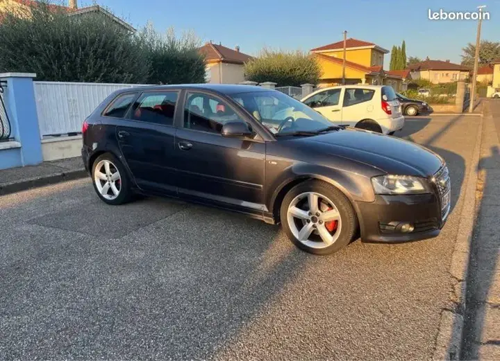 Audi A3 2009 photo 2