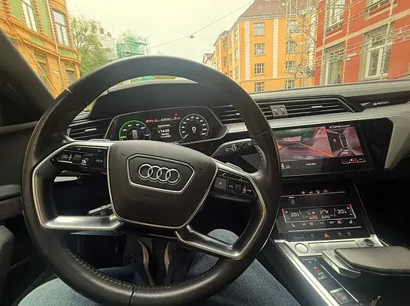 Audi E-Tron 2019 photo 3