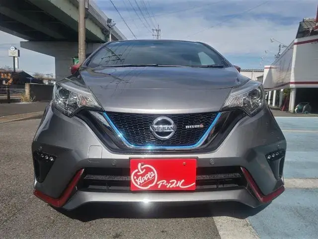 Nissan Note 2018 photo 2