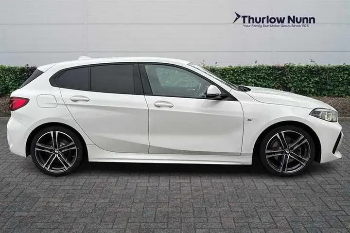 BMW 1 Series 2020 photo 2