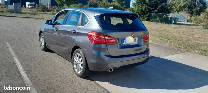 BMW Series 2 2018 photo 2