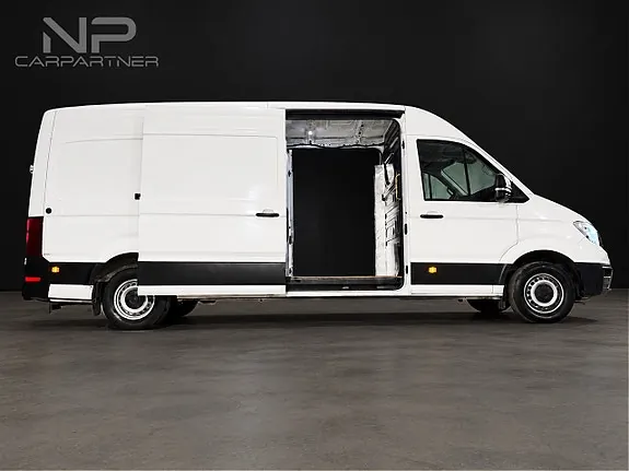 Volkswagen Crafter 2023 photo 2