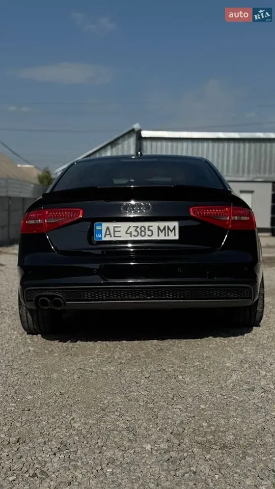 Audi A4 2015 photo 3