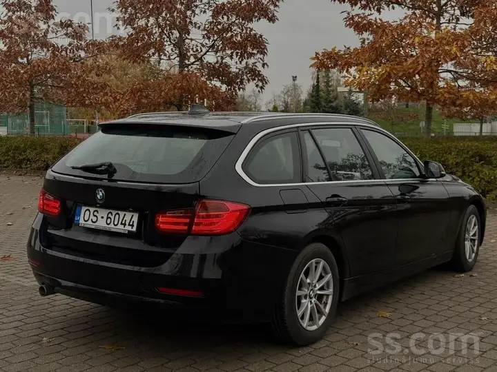 BMW 318 2013 photo 5