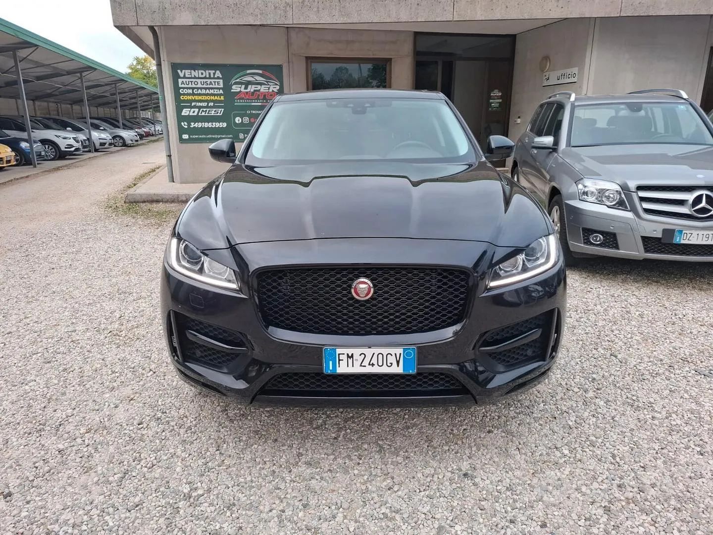Jaguar F-Pace