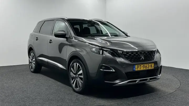 Peugeot 5008 2017 photo 3