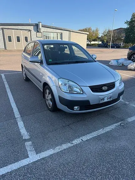 Kia Rio 2009 photo 2