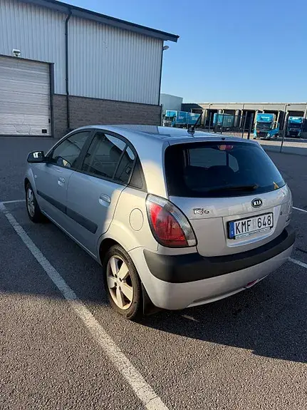 Kia Rio 2009 photo 3