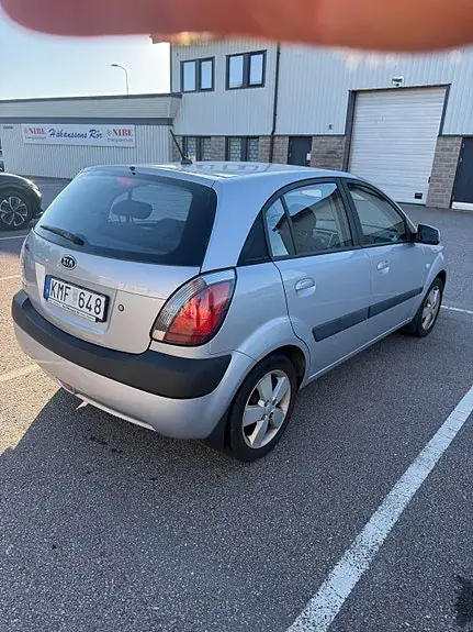 Kia Rio 2009 photo 4