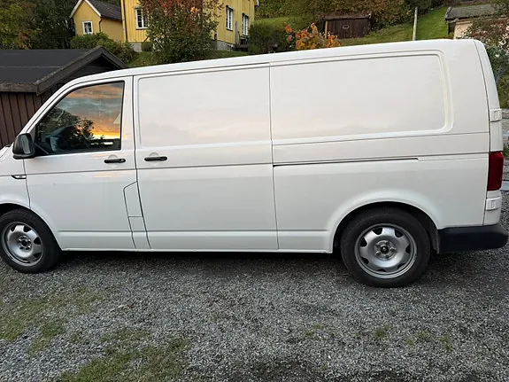 Volkswagen Transporter 2018 photo 5