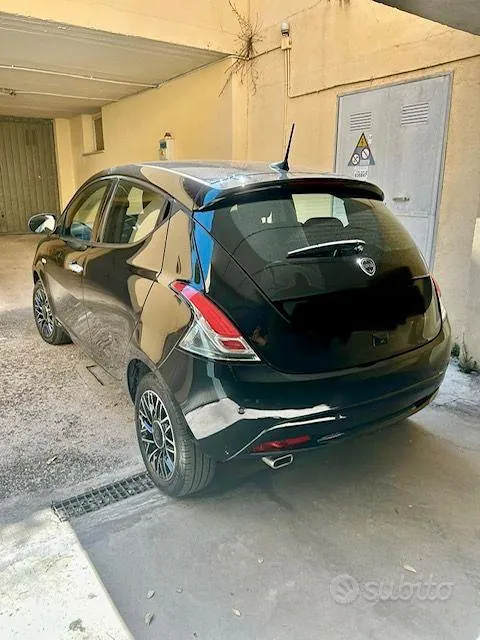 Lancia Ypsilon 2023 photo 3