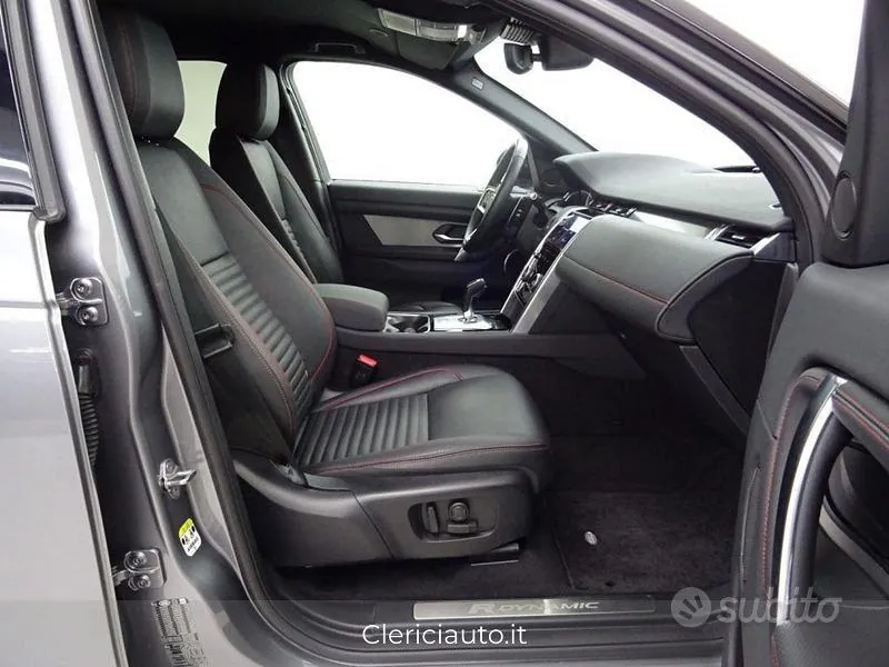 Land Rover Discovery Sport 2023 photo 3