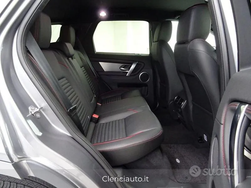 Land Rover Discovery Sport 2023 photo 5