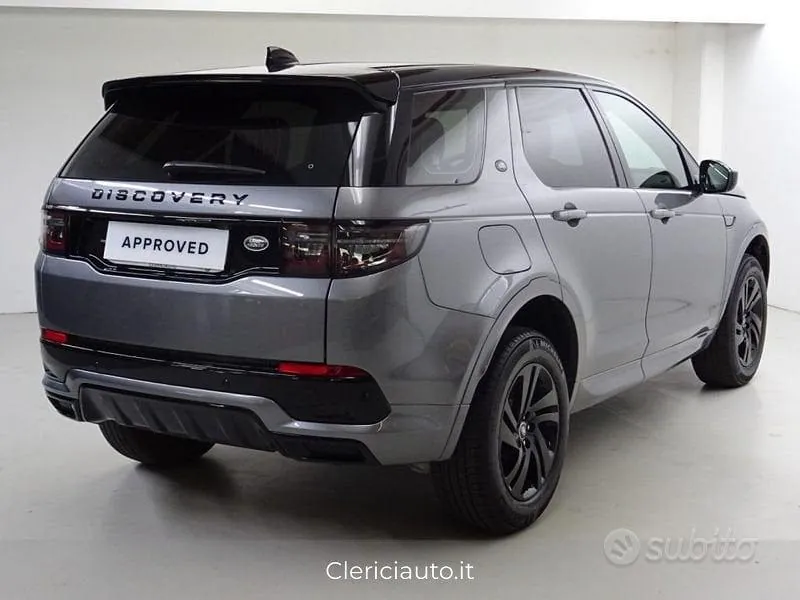 Land Rover Discovery Sport 2023 photo 2
