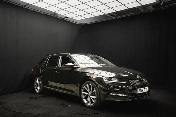 Skoda Superb 2023 photo 5
