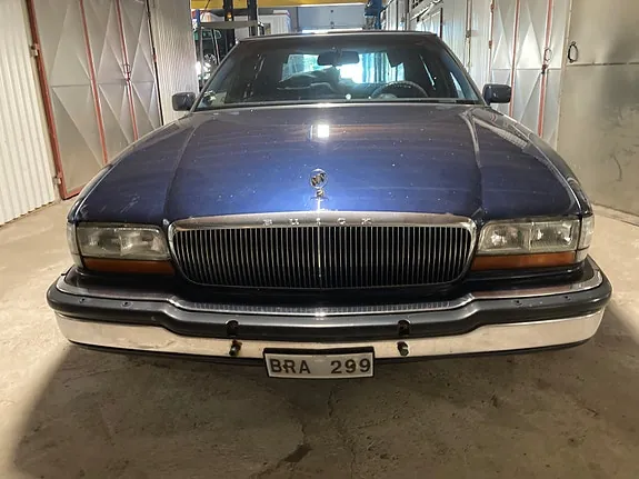 Buick Park Avenue 1991 photo 3
