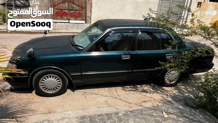 Toyota Crown 1993 photo 5