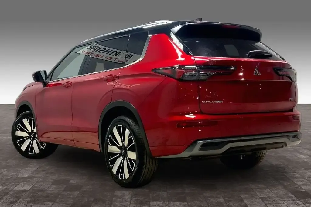 Mitsubishi Outlander 2026 photo 3