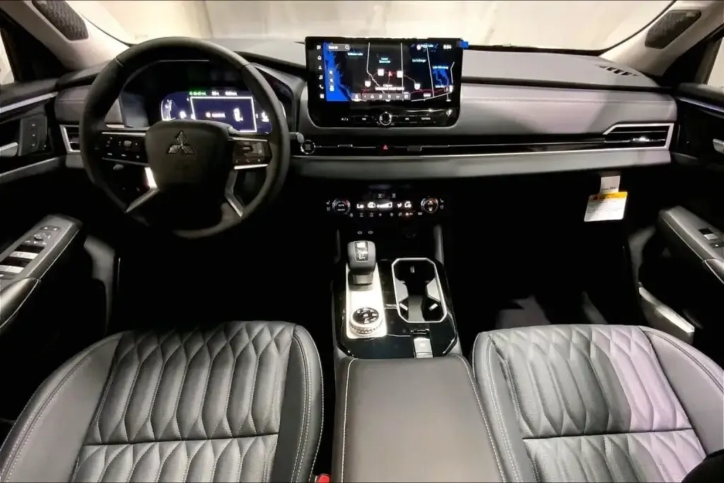 Mitsubishi Outlander 2026 photo 5