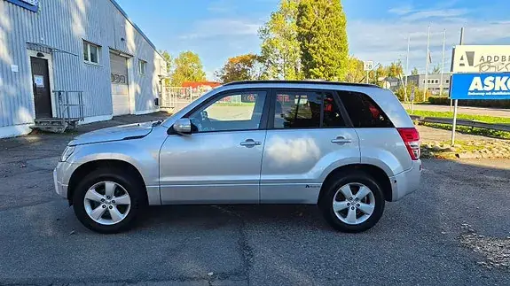 Suzuki Grand Vitara 2011 photo 5