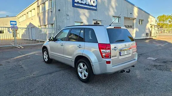 Suzuki Grand Vitara 2011 photo 4