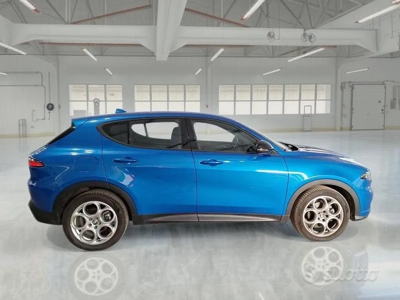 Alfa Romeo Tonale 2023 photo 3