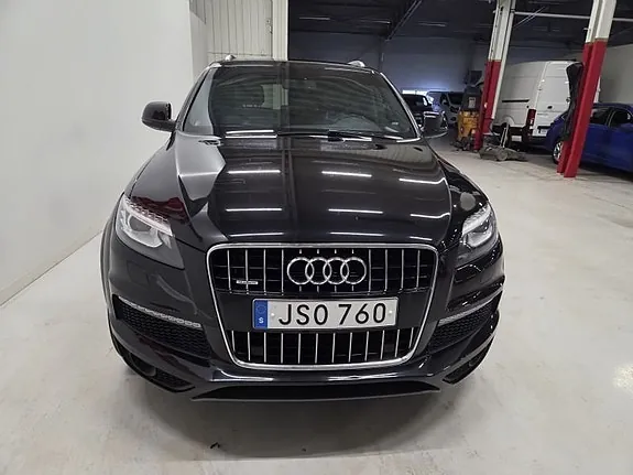Audi Q7 2015 photo 2