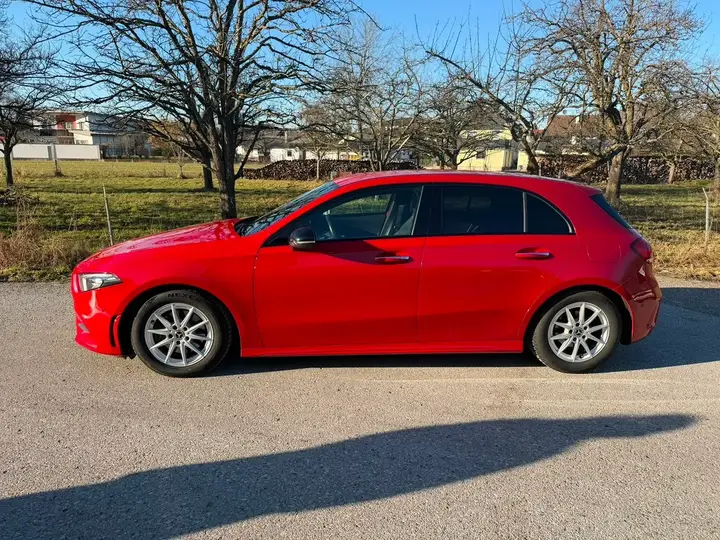 Mercedes-Benz A-Class 2018 photo 3