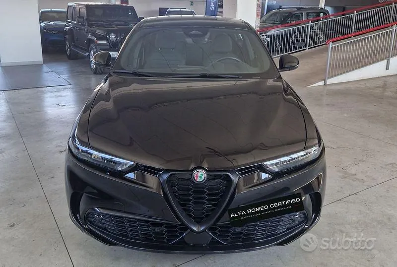 Alfa Romeo Tonale 2024 photo 2