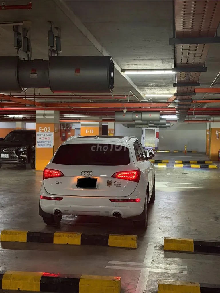 Audi Q5 2010 photo 3