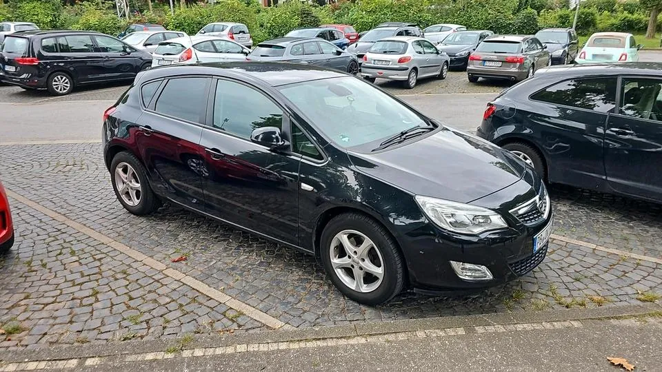 Opel Astra J