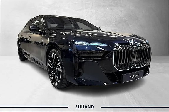 BMW I7 2023 photo 2