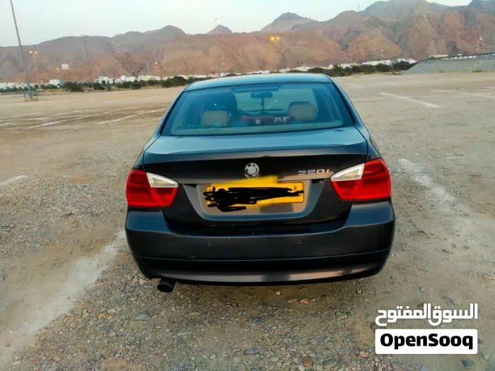 BMW 320I