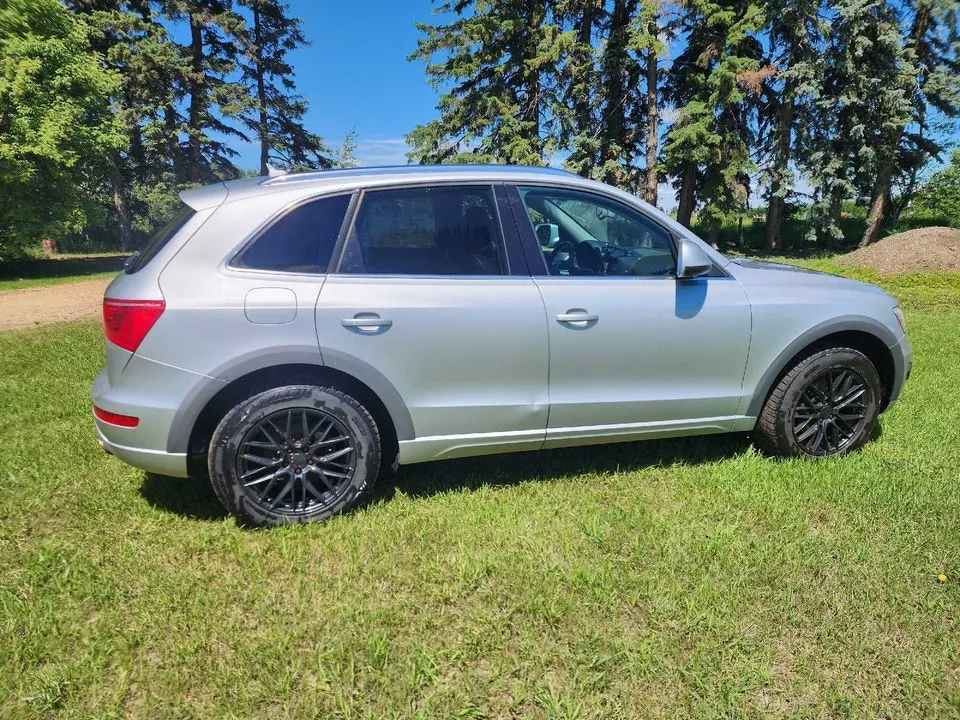 Audi Q5 2010 photo 5
