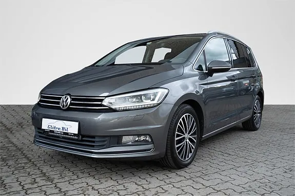 Volkswagen Touran 2017 photo 2