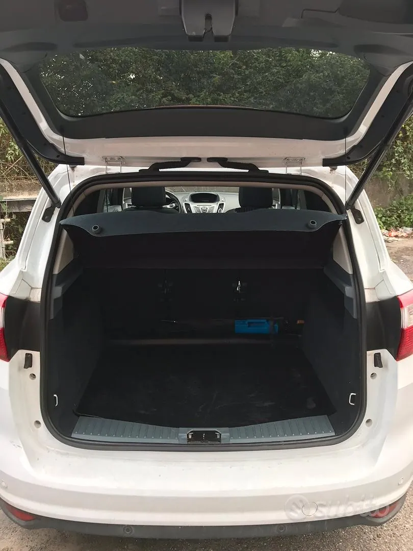 Ford C-Max 2011 photo 4
