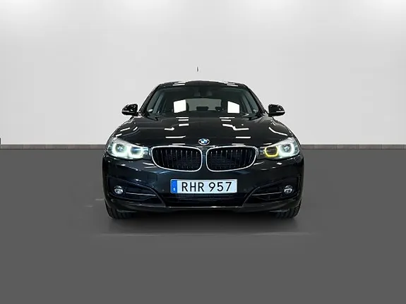 BMW 320D 2017 photo 2