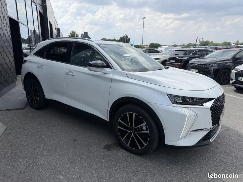 DS Automobiles Ds7 2023 photo 2