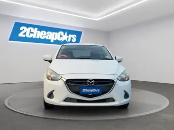 Mazda Demio 2016 photo 3