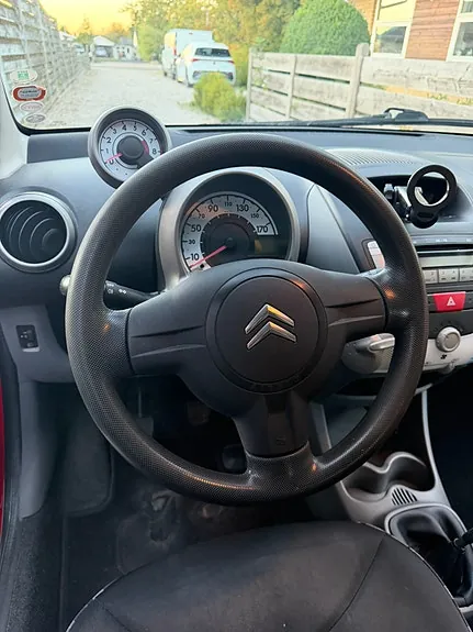 Citroen C1 2011 photo 3